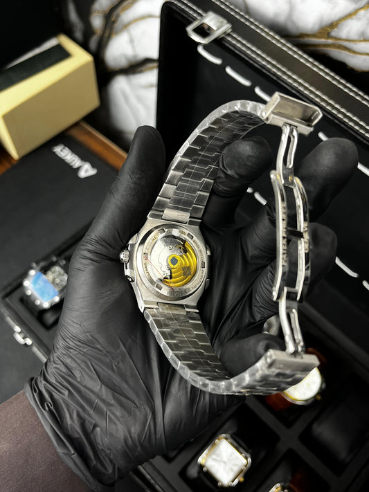 Patek Nautilus Automatic - Stainless Steel - 1st Grade - Black Dial